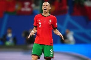 半岛体育-克拉滕伯格：尽管佩佩有时会很凶悍，但他是我见过最好的中后卫