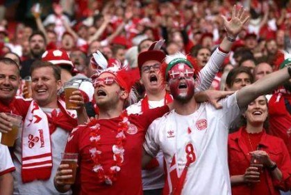 半岛体育-【欧洲杯】丹麦4比1完胜俄罗斯 第二名出线完成逆袭