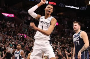 半岛体育APP-文班首秀被犯规捆住手脚 15分5板2断不乏亮点