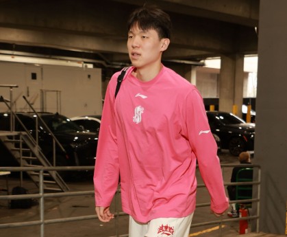 半岛体育官方网站-开拓者官宣下放杨瀚森！昨日仅出场48秒 有望为混音连打4个主场