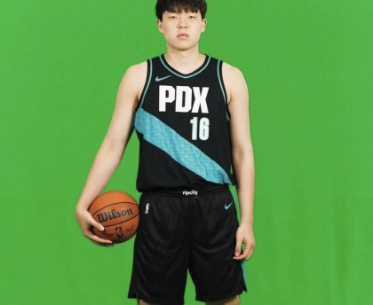 杨瀚森砍13+7+3+2，率队122-129惜败！开拓者2号单打独斗，太抢戏